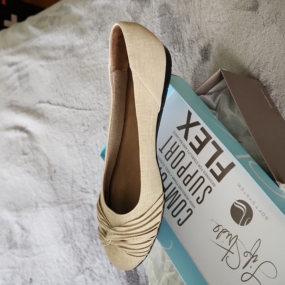 Life stride Flat Shoes ... Taupe